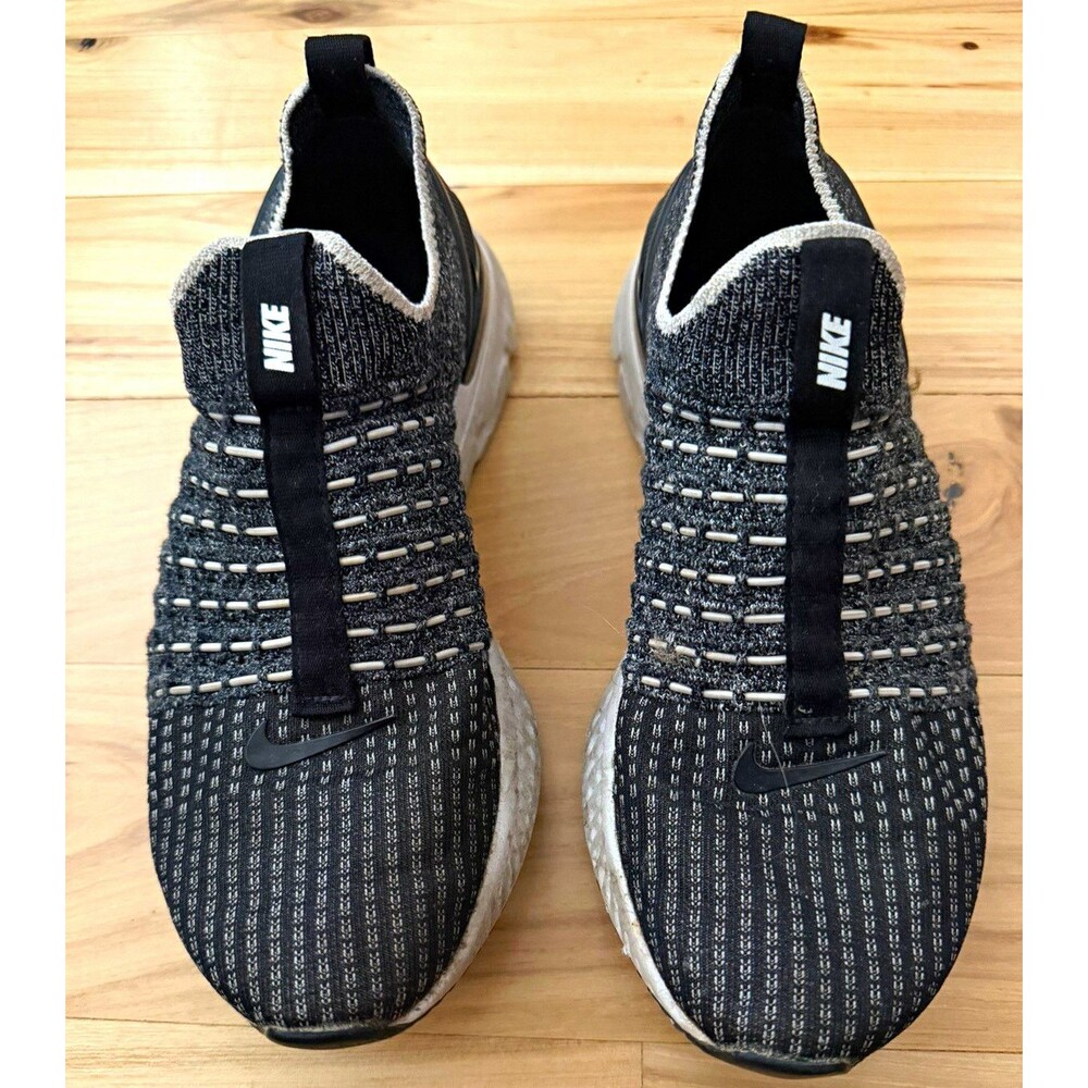 Nike Women’s React Phantom Run Flyknit 2 “Oreo” Black/White CJ0280-002 Size 8